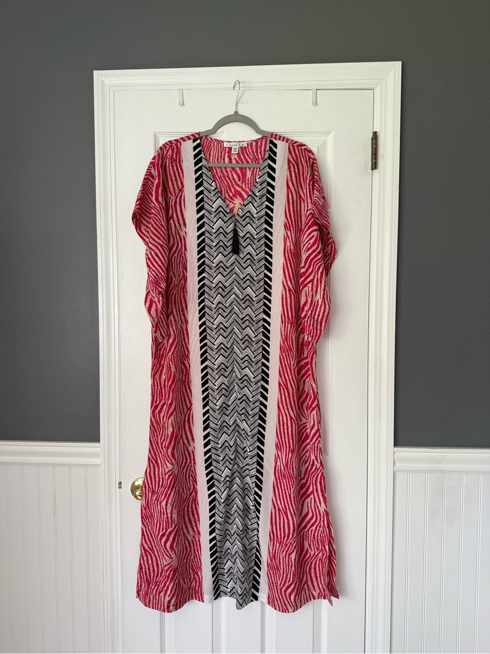 Oscar de la Renta Pink, Black & White Patterned Long Robe Caftan